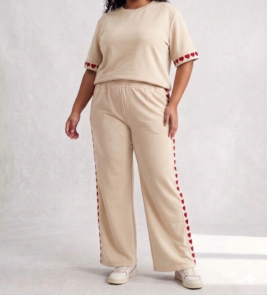 Coordinato con Cuori T-Shirt e Pantalone Wide Leg