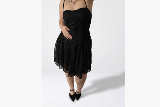 Vestito in Pizzo con Bustier e Gonna Svasata - Nero