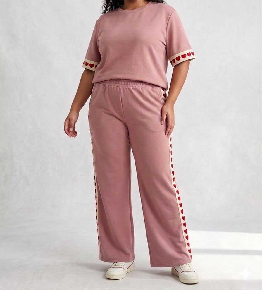 Coordinato con Cuori T-Shirt e Pantalone Wide Leg