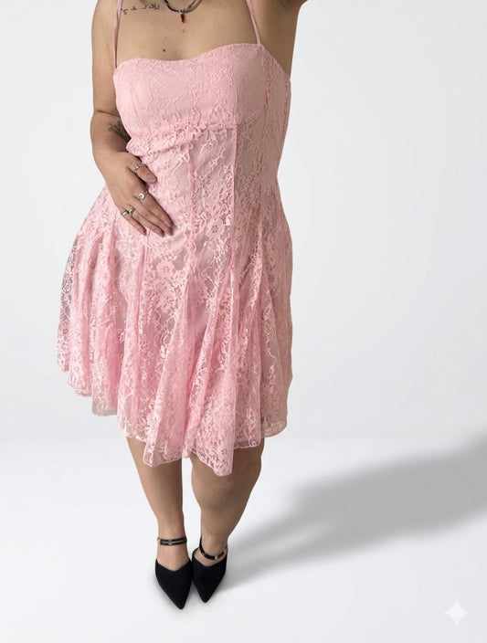 Vestito in Pizzo con Bustier e Gonna Svasata