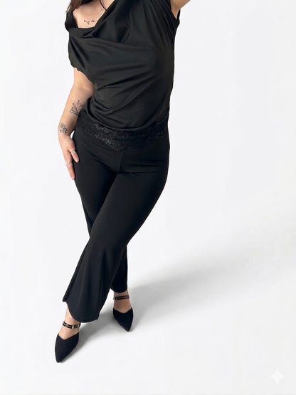 Pantalone e Maglia Luna con Dettaglio in Pizzo