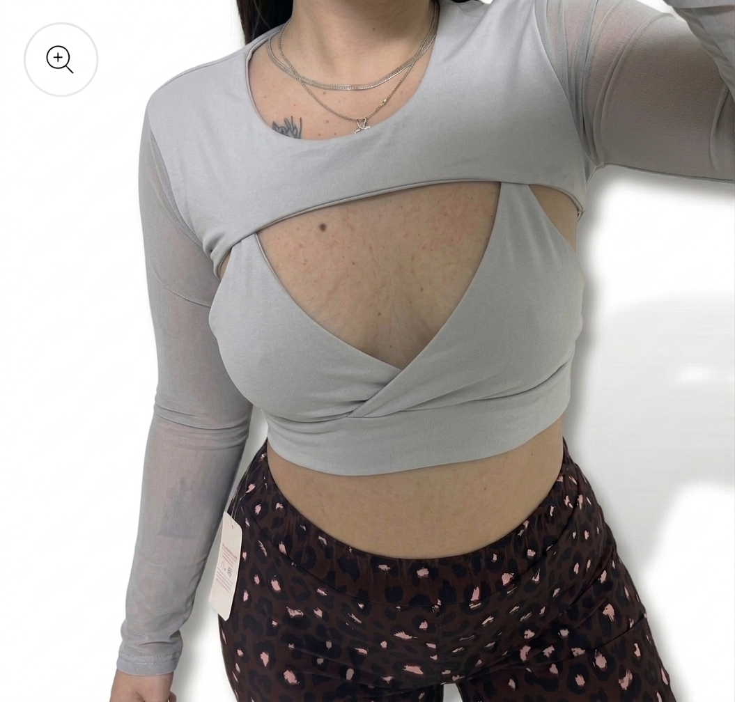 Crop Top Petalo Manica a guanto