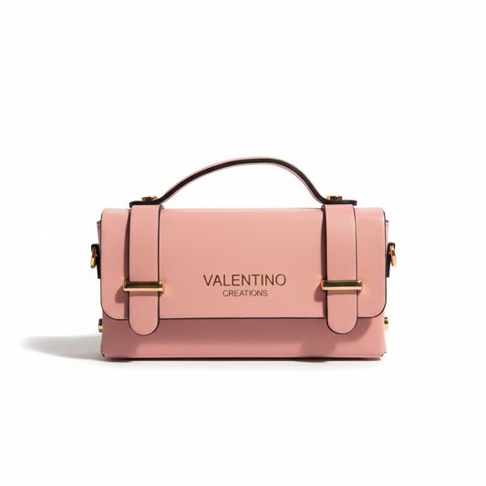 Borsa Valentino Creations rosa su sfondo bianco